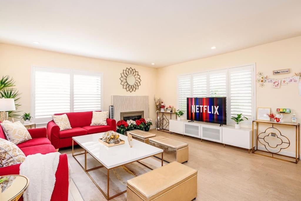 La Sunny House Beautiful Yard 7 Rooms 4 Bathrooms Near Disneyland & Hollywood & Downtown Хасиенда-Хайтс Экстерьер фото