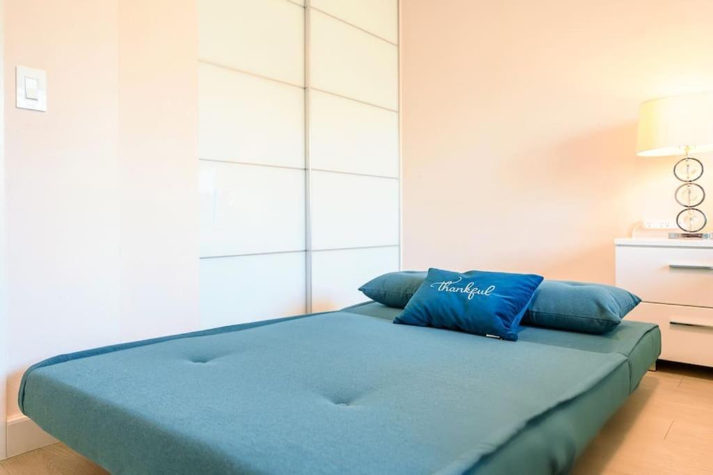 La Sunny House Beautiful Yard 7 Rooms 4 Bathrooms Near Disneyland & Hollywood & Downtown Хасиенда-Хайтс Экстерьер фото