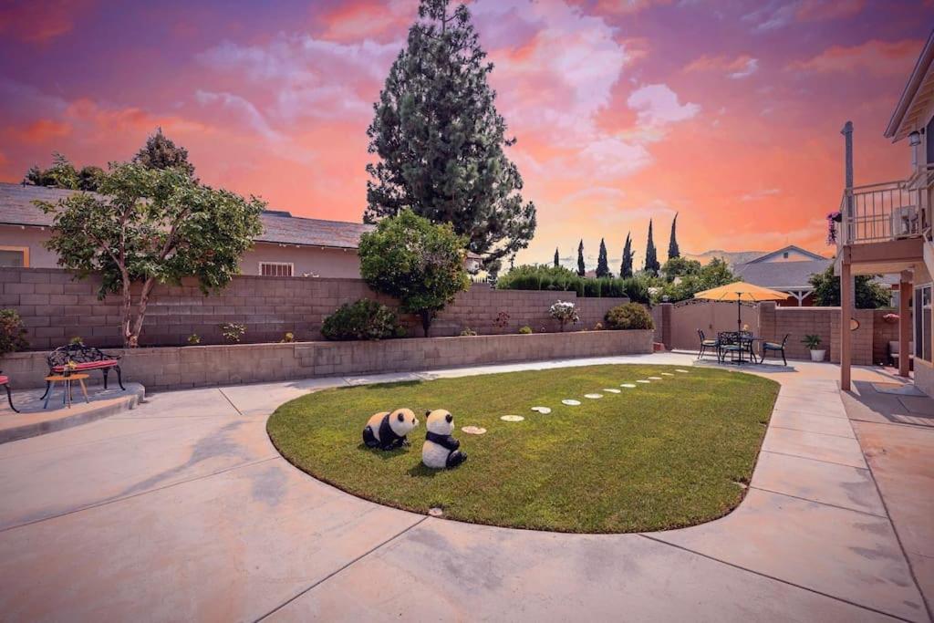 La Sunny House Beautiful Yard 7 Rooms 4 Bathrooms Near Disneyland & Hollywood & Downtown Хасиенда-Хайтс Экстерьер фото